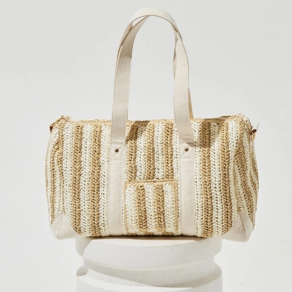 L*Space Endless Summer Duffle Bag Raffia NWT - Picture 1 of 3
